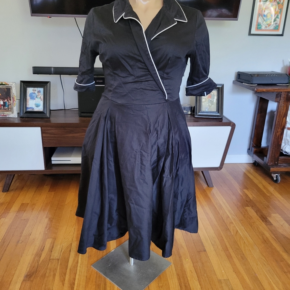 Deadly Dames haunted house wife dress - Picture 2 of 12